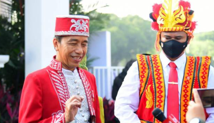 This is the Meaning of the Dolomani Traditional Dress that Jokowi Chose on "HUT ke-77 RI"