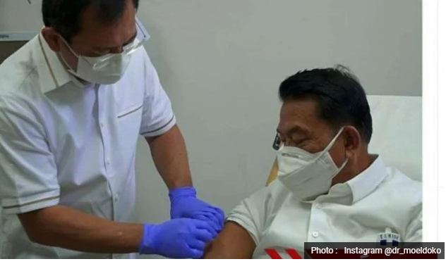 Moeldoko Disuntik Vaksin Nusantara, Terawan Jadi Vaksinator