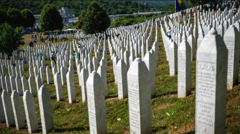 8 Ribu Muslim Tewas Dibantai, Bosnia Peringati 30 Tahun Genosida Srebrenica