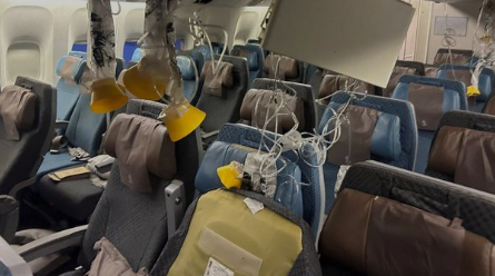 58 Penumpang Singapore Airlines yang Terluka Masih di RS Bangkok