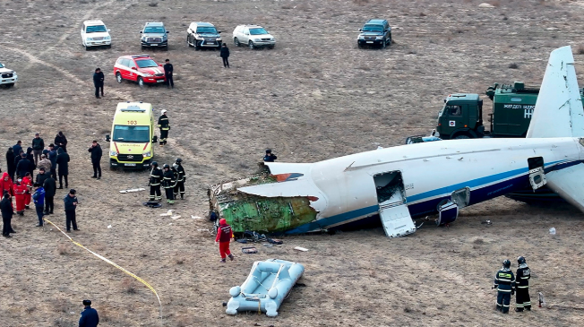 Rusia Dituduh Tembak Jatuh Pesawat Sipil Azerbaijan Tewaskan 38 Orang