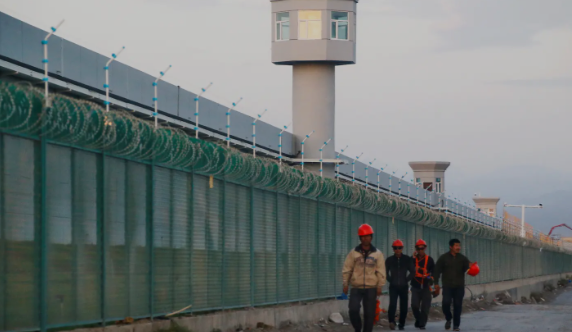 AS Blacklist 29 Perusahaan China Atas Dugaan Kerja Paksa di Xinjiang