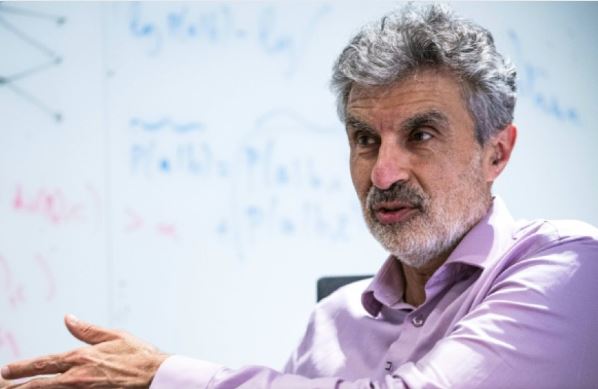 Pelopor AI Yoshua Bengio Sebut Manusia Mulai Kehilangan Kendali atas AI
